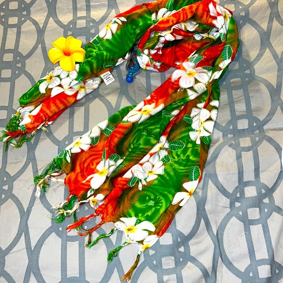 Short Sarong Hibiscus Collection Hawaii Tricolor Frangipani Flower Print NEW - Picture 3 of 9